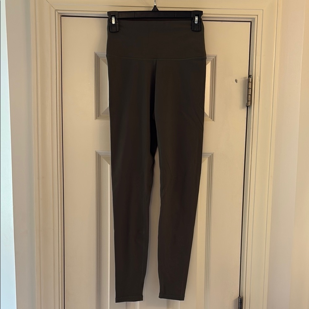 Colorfulkoala Olive High-Waisted Leggings